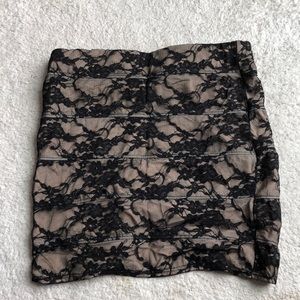 Lace stretchy skirt